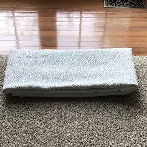 Southern living king white coverlet